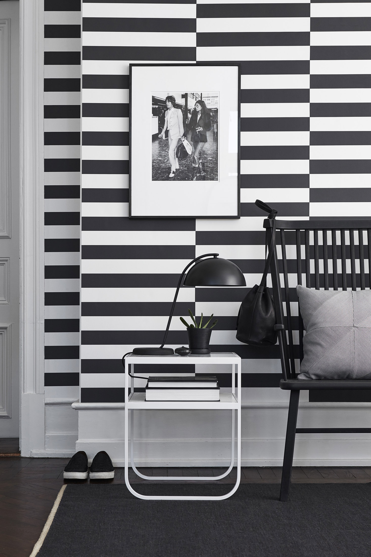 Black & White från Eco Wallpaper - fixaodona.se